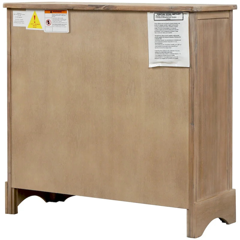 Ρουστίκ ντουλάπι αποθήκευσης με δύο συρτάρια και τέσσερα κλασικά καλάθια από ρατάν για τραπεζαρία και σαλόνι