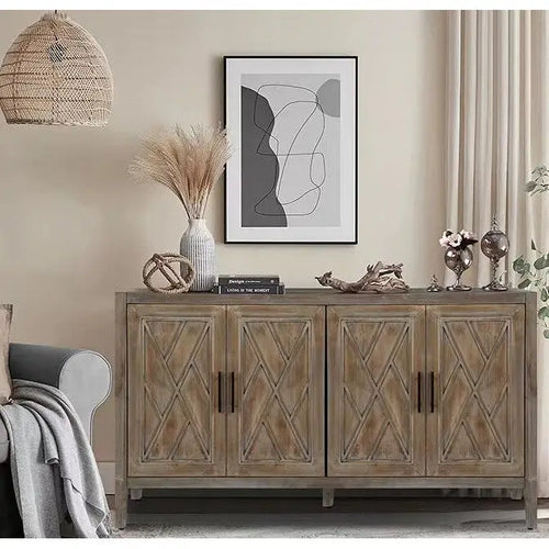 Credenza in legno con motivo a saia e 4 ante